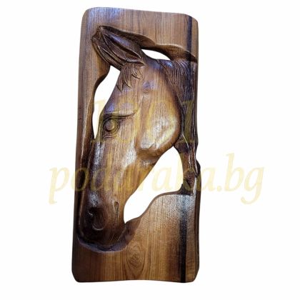 Кон дърворезба