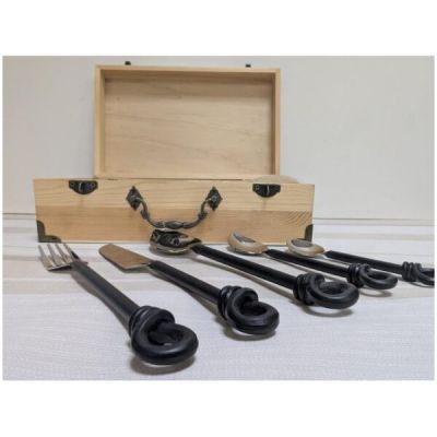 Прибори за хранене 